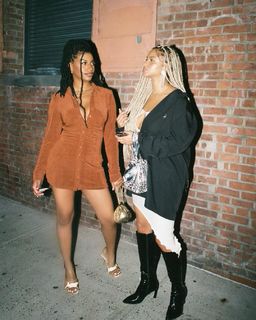 Taylor Rooks feet photo thumbnail