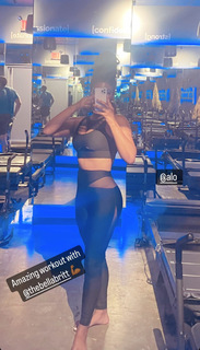 Taylor Rooks feet photo thumbnail