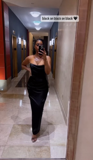 Taylor Rooks feet photo thumbnail