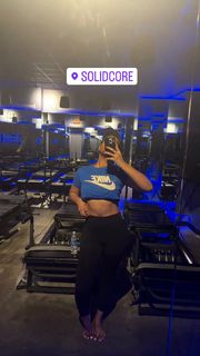 Taylor Rooks feet photo thumbnail