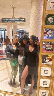 Taylor Rooks feet photo thumbnail