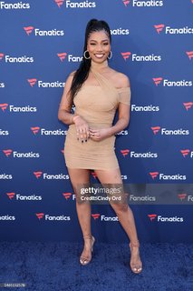 Taylor Rooks feet photo thumbnail