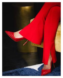 Taylor Rooks feet photo thumbnail