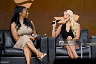 Taylor Rooks feet photo thumbnail