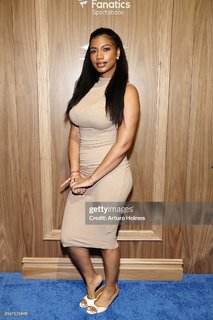 Taylor Rooks feet photo thumbnail