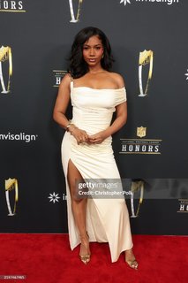 Taylor Rooks feet photo thumbnail