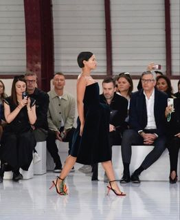 Taylor Russell feet photo thumbnail