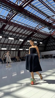 Taylor Russell feet photo thumbnail