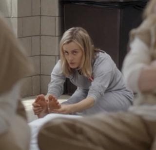 Taylor Schilling feet photo thumbnail