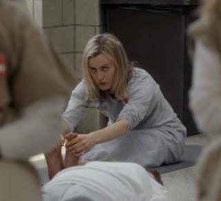 Taylor Schilling feet photo thumbnail