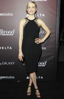 Taylor Schilling feet photo thumbnail