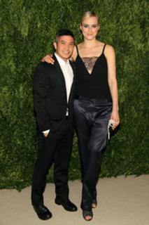 Taylor Schilling feet photo thumbnail