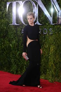 Taylor Schilling feet photo thumbnail