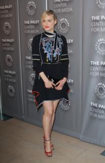 Taylor Schilling feet photo thumbnail