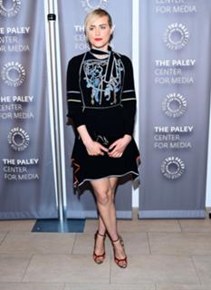 Taylor Schilling feet photo thumbnail