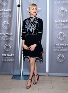 Taylor Schilling feet photo thumbnail