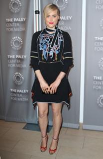 Taylor Schilling feet photo thumbnail