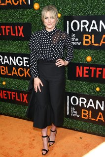 Taylor Schilling feet photo thumbnail