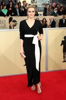 Taylor Schilling feet photo thumbnail