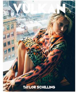 Taylor Schilling feet photo thumbnail