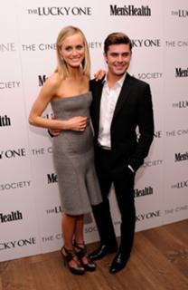 Taylor Schilling feet photo thumbnail