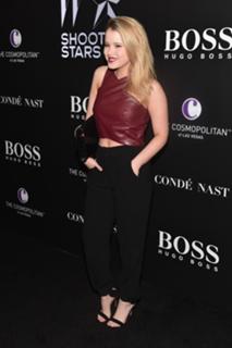 Taylor Spreitler feet photo thumbnail