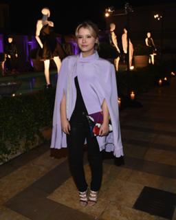Taylor Spreitler feet photo thumbnail