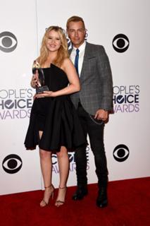 Taylor Spreitler feet photo thumbnail