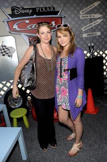 Taylor Spreitler feet photo 5