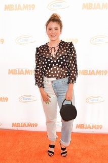 Taylor Spreitler feet photo thumbnail