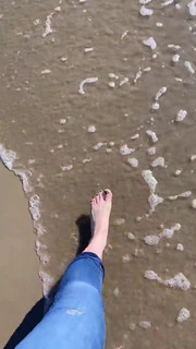 Taylor Spreitler feet photo thumbnail