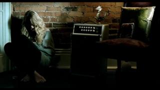 Taylor Swift feet photo thumbnail