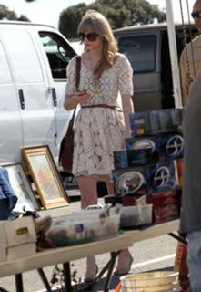 Taylor Swift feet photo thumbnail