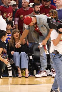 Taylor Swift feet photo 19