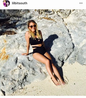 Taylor Wright feet photo 5