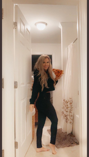 Taylor Wright feet photo 8