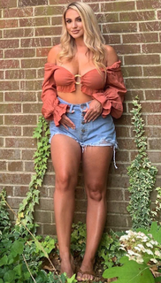 Taylor Wright feet photo 8