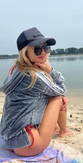 Taylor Wright feet photo 4