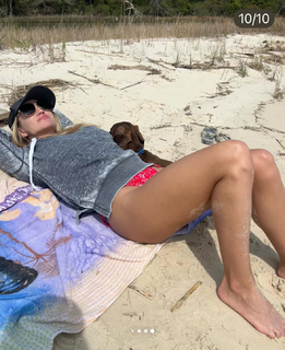 Taylor Wright feet photo 3