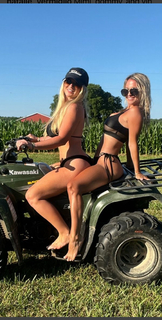 Taylor Wright feet photo 1