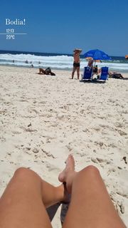 Taynah Espinoza feet photo 15