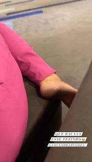 Taynah Espinoza feet photo 15