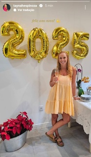 Taynah Espinoza feet photo 11