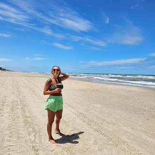 Taynah Espinoza feet photo 10