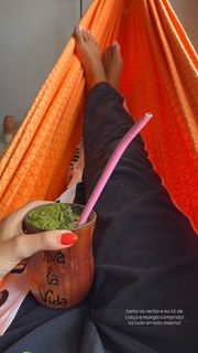 Taynah Espinoza feet photo 4