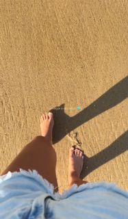 Taynah Espinoza feet photo 3