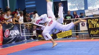 Taynara Melo feet photo thumbnail