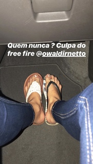 Taynara Melo feet photo thumbnail