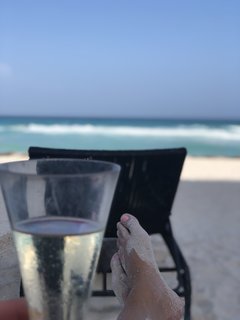 Taynara Melo feet photo thumbnail