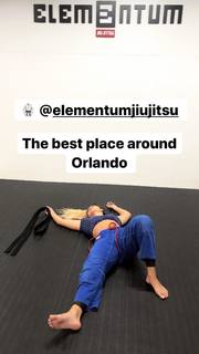 Taynara Melo feet photo thumbnail